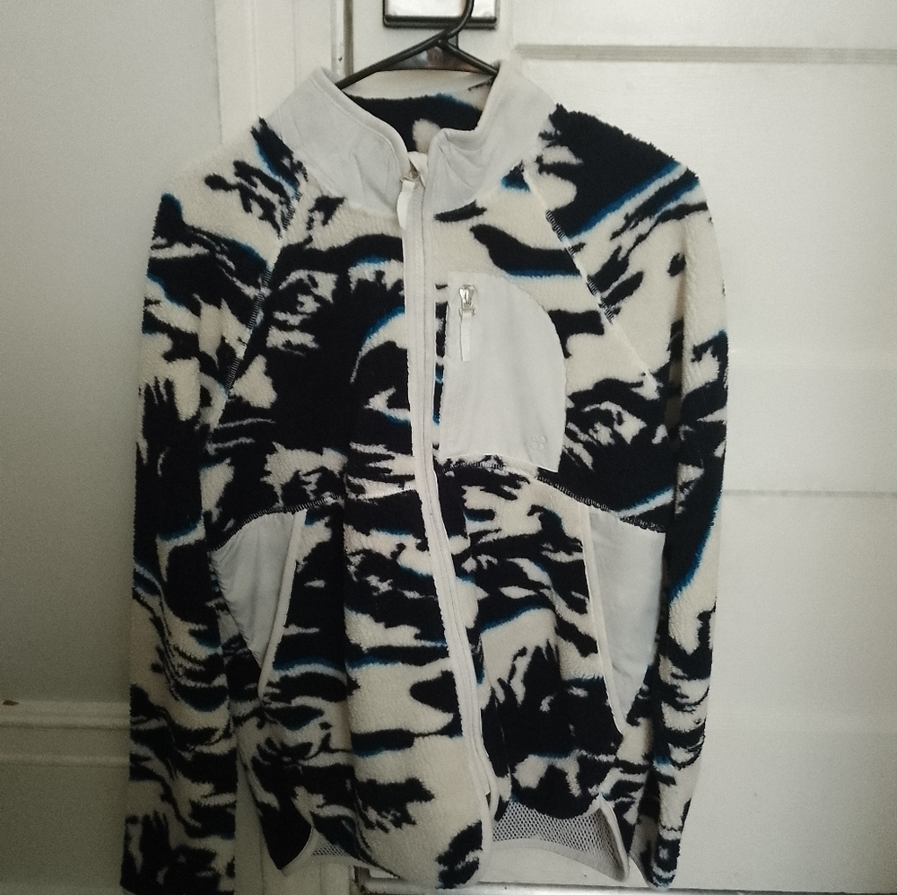 Sweaty betty women's fleece zip up jacket brand new with tags (size large)